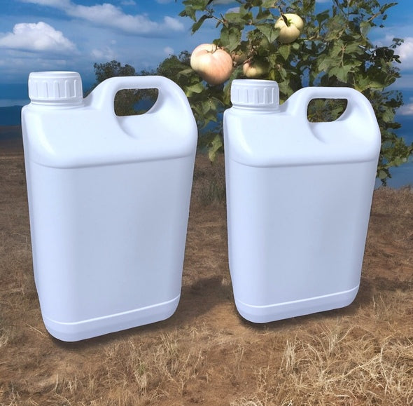 Paquete con 28 pzs de 5 litros plastic Jerry Can