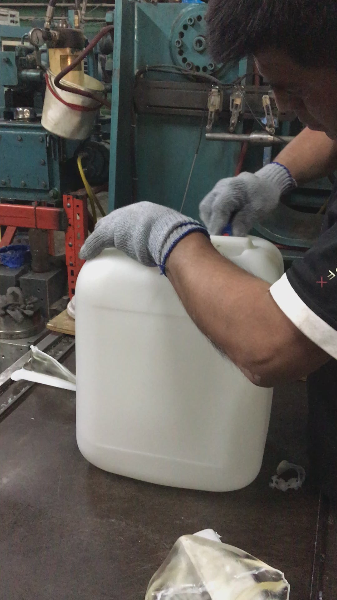 Envase de 20 litros Economico y de alta resistencia tipo Alcoholero y Multiusos
